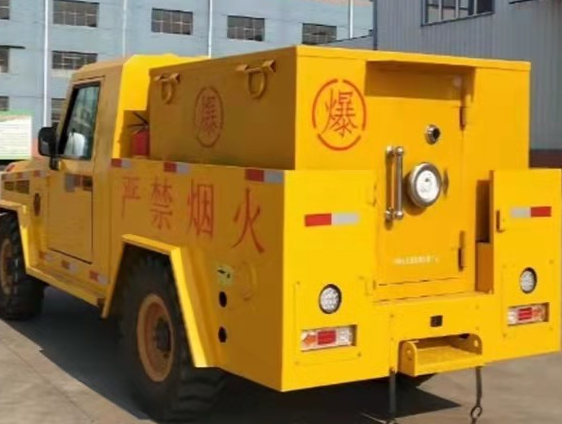 鱼峰凯龙爆破器材运输车：保障爆破任务的安全运行
